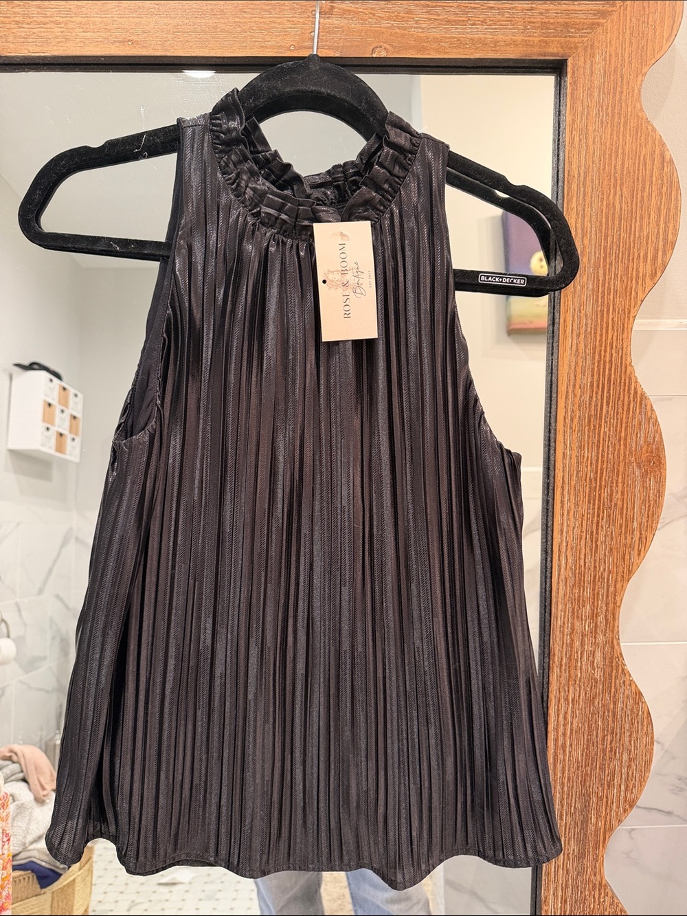 Black Pleated Sleeveless Ruffle Neck Tank